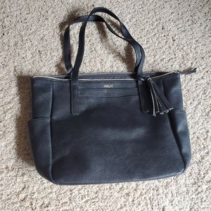Relic Shoulder tote